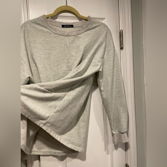 Hippie Chic Size S Gray Long Sleeve Twist Front Crew Neck Pullover Sweatshirt - Picture 6 of 11